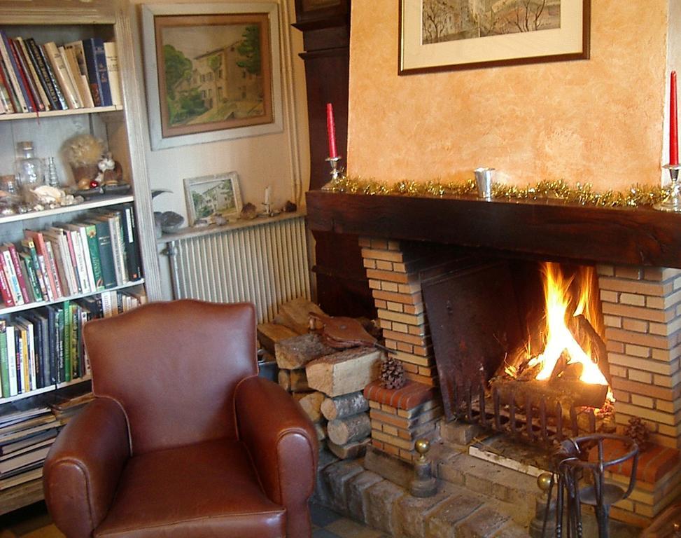 Maison D'Hotes De La Verriere Les Ardillats Ngoại thất bức ảnh