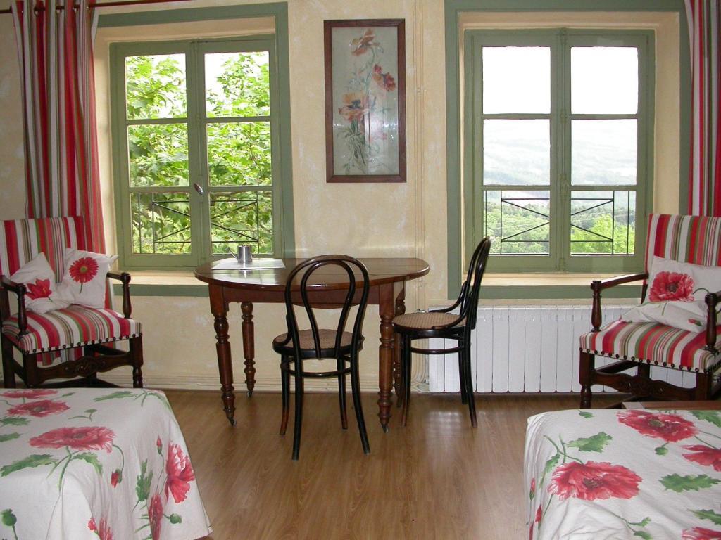 Maison D'Hotes De La Verriere Les Ardillats Phòng bức ảnh
